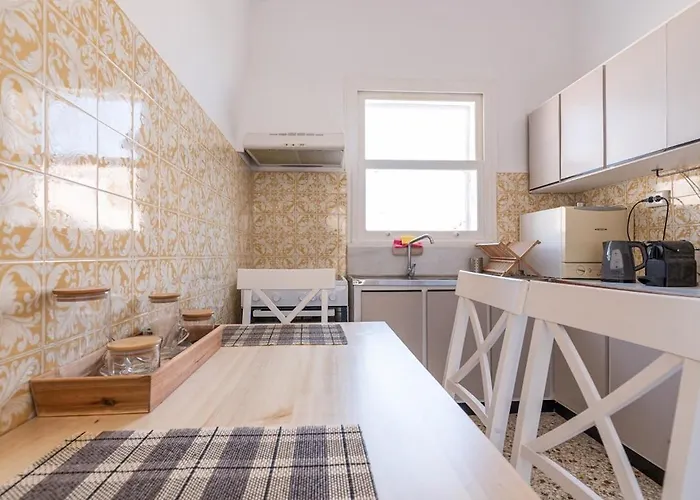 Nocleg ze śniadaniem Syros Doublets 4*