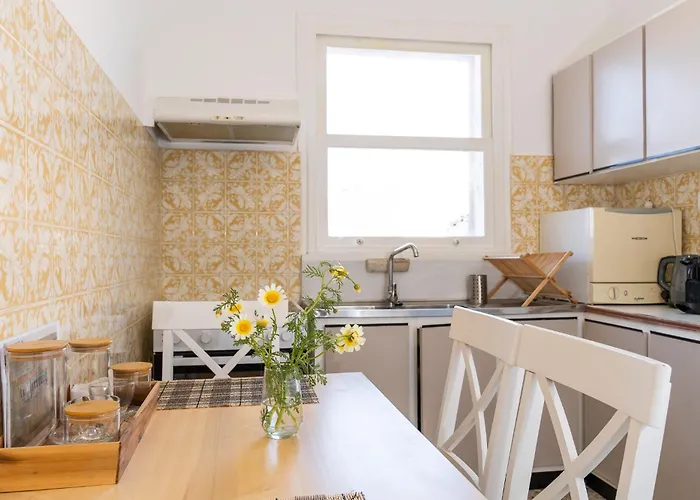 Syros Doublets 4* Ermupoli