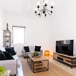 Syros Doublets