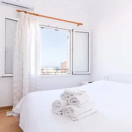 Syros Doublets Oda ve Kahvaltı 4*
