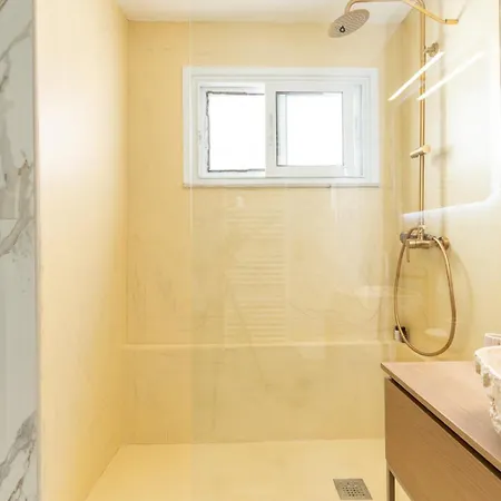 Bed & Breakfast Syros Doublets